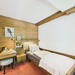 Cozy Single In The Heart Of